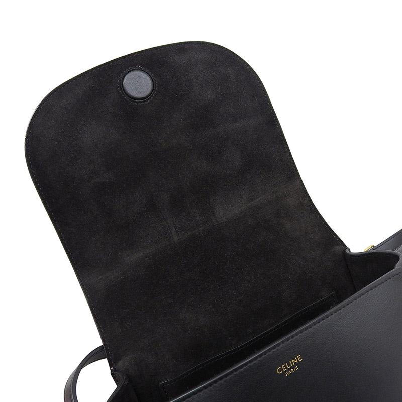セリーヌ CELINE フォルコ キュイル トリオンフ ショルダーバッグ レザー ブラック 中古 新入荷 OB2792 TRIOMPHE セリーヌ CELINE フォルコ キュイル トリオンフ ショルダー