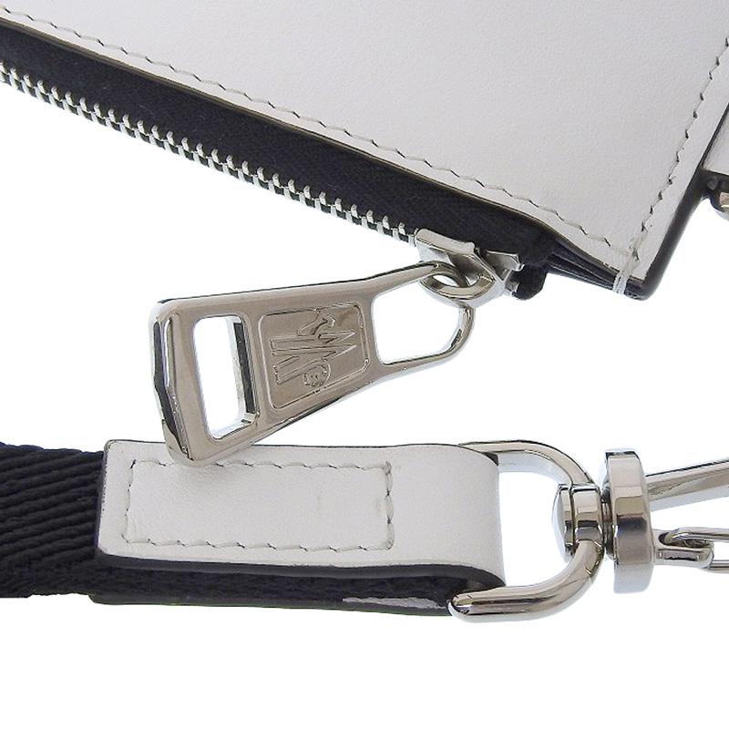 モンクレール MONCLER CARTOON FLAT WALLET SMALL コミックプリント ケース 小銭入 レザー 白 黒 6C00002 M3188 中古 新入荷 OBB0596 MONCLER（モンクレール） MONCLER CARTOON FLAT WALLET SMALL コミック