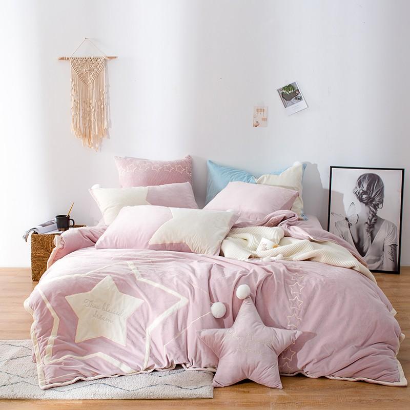 Sd D Q ファンシーな星デザイン ポンポン付 ふんわり素材 ベッドカバー 4点セット Rf Set 0255 Roomfort 通販 Yahoo ショッピング