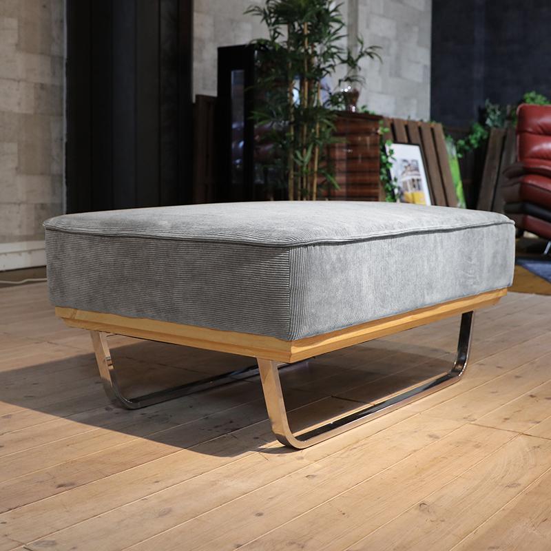 二人掛けソファーとカウチソファ スツールのセット グレー ブルー