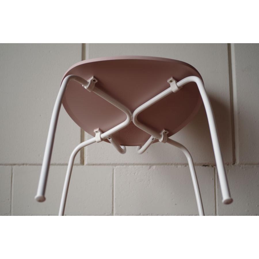 Globus chair グローバスチェアー ポリプロピレン つやありホワイト脚