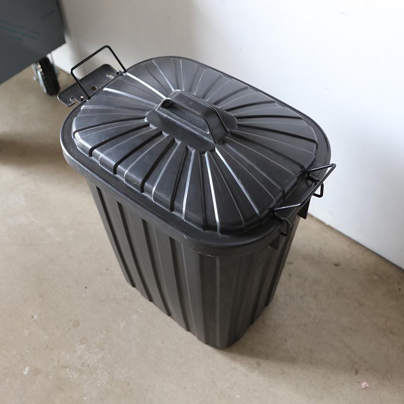 ダストボックス 3台セット ブラック/全4色 60L 日本製 高耐久 衝撃に強い ゴミ箱 ペール 店舗用 フタ付 室内 野外 ベランダ TAF-DB |  | 03