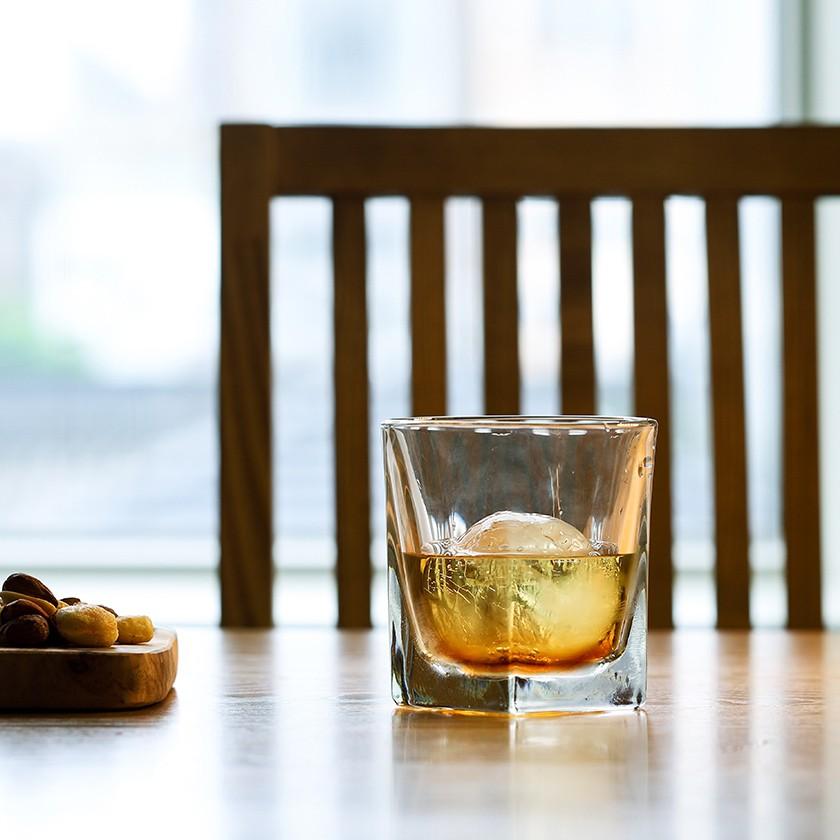 アイスボールメーカー 製氷器 製氷機 丸い氷 製氷皿 丸氷 アイスボール