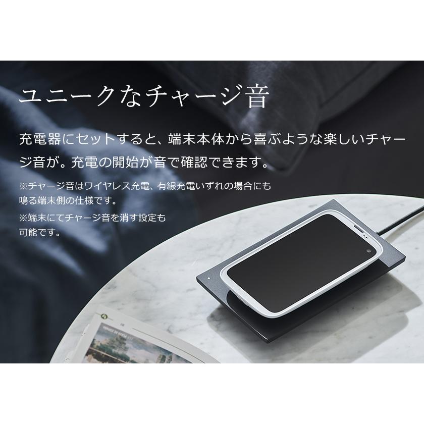 BALMUDA - 純正ワイヤレス充電器付　BALMUDA　phone ホワイト ASCII.jp：BALMUDA Phoneの丸い背面にピッタリ収まるワイヤレス
