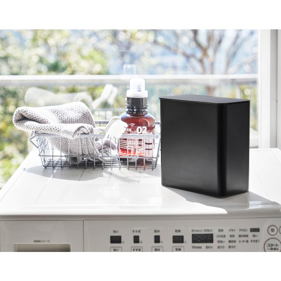 tower ［ マグネット洗濯洗剤ボールストッカー タワー ］ 山崎実業