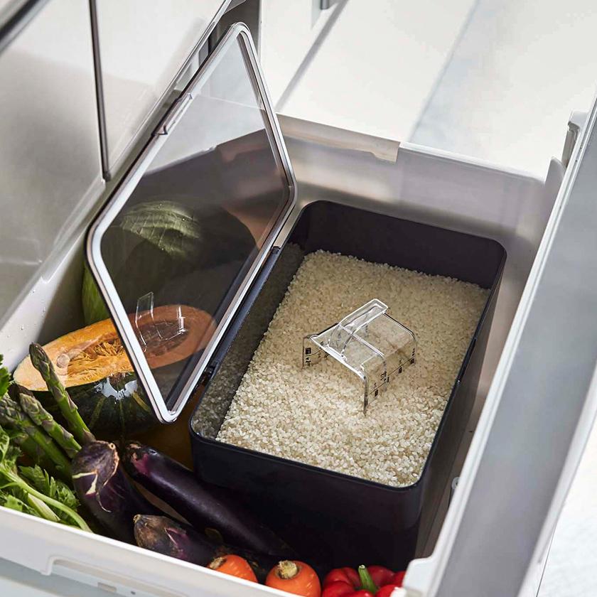 特典付［ 密閉 シンク下米びつ 5kg 計量カップ付 タワー ］山崎実業 tower 米びつ 冷蔵庫 スリム 米 収納 保存容器 密閉 米櫃 5キロ 野菜室 シンプル 3377 3378 | 山崎実業 | 13