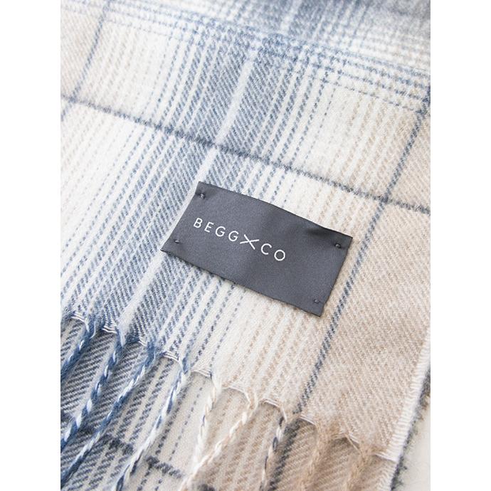 ベグアンドコー BEGG&CO カシミアマフラー/オンブレチェック ナチュラル×ネイビー beg502402 | Begg & Co | 03