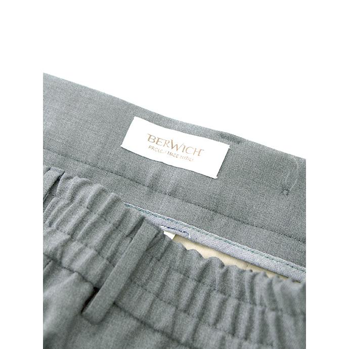 【40％OFF】ベルウィッチ BERWICH 1プリーツシャーリングパンツ/BERTO/ウォッシャブルストレッチソフトウール イタリア製 ライトグレー bew502401 | BERWICH | 07