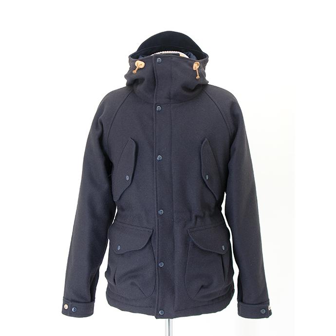 マニファッツュラ・チェッカレッリ　マウンテンパーカー　36サイズ　イタリア製 マニファッチュラ・チェッカレッリ MANIFATTURA CECCARELLI ウール中綿