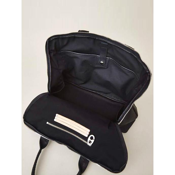 cornelian taurus by daisuke iwanaga iwanaga/ボストンバッグ