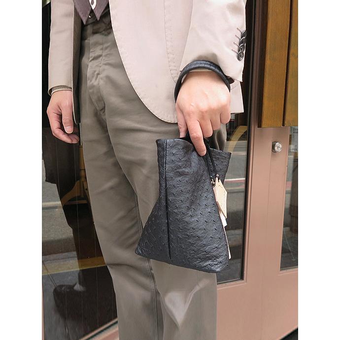 cornelian taurus by daisuke iwanaga コーネリアンタウラス CWS deformer bag/レザー巾着/オーストリッチ 日本製 ベージュ cor521201 |  | 01