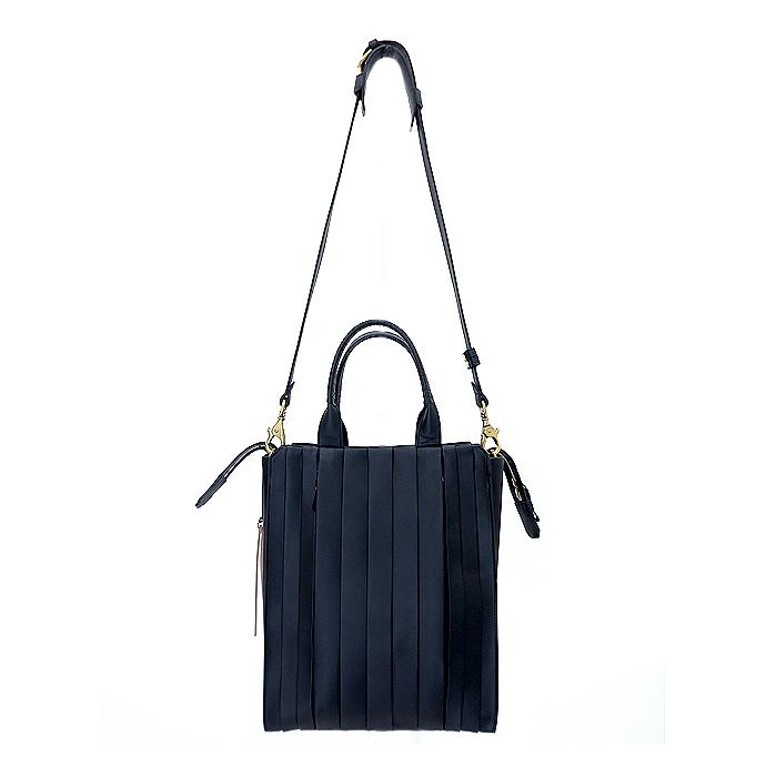 cornelian taurus by daisuke iwanaga  トートバッグ/wave tote HIGH 日本製 ブラック cor522001 |  | 06