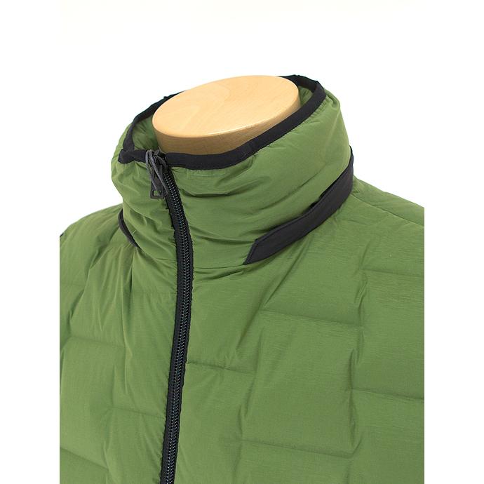 Herno Laminar オリーブグリーンダウンジャケット