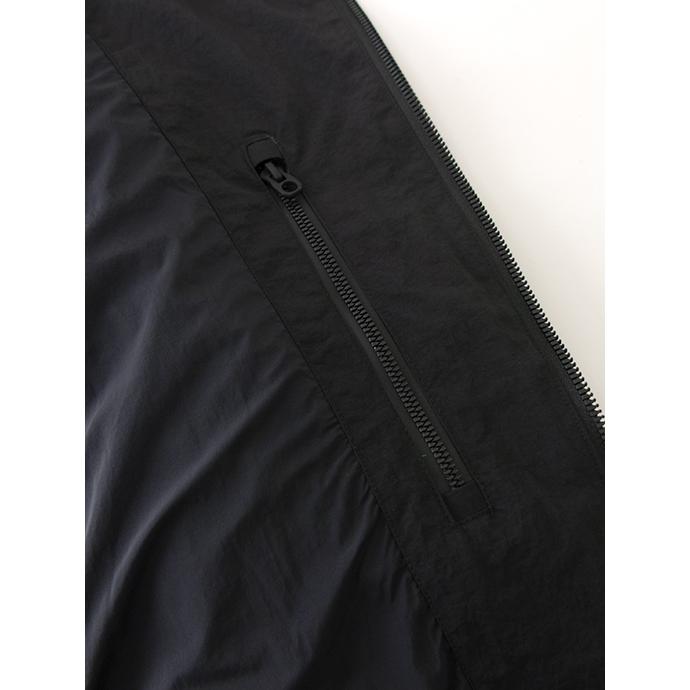 ジェイ・ジー・ワン JG1 ナイロンフーデッドジャケット/ASYM LITE-HT JKT ブラック jgo502001 |  | 14