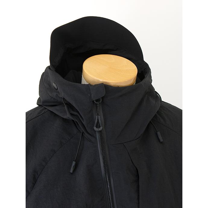 ジェイ・ジー・ワン JG1 ナイロンフーデッドジャケット/ASYM LITE-HT JKT ブラック jgo502001 |  | 03