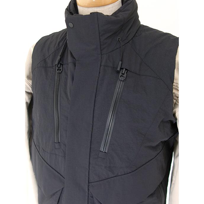【30％OFF】ジェイ・ジー・ワン JG1 インサレーションベスト/MAG-UTILITY VEST ブラック jgo502003 |  | 06