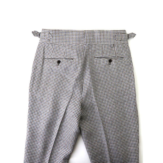 マッシモ・コラード Massimo Corrado リネンシルクコットン/ベルトレストラウザーズ イタリア製 グレー×ブラウン mac520203 |  | 07