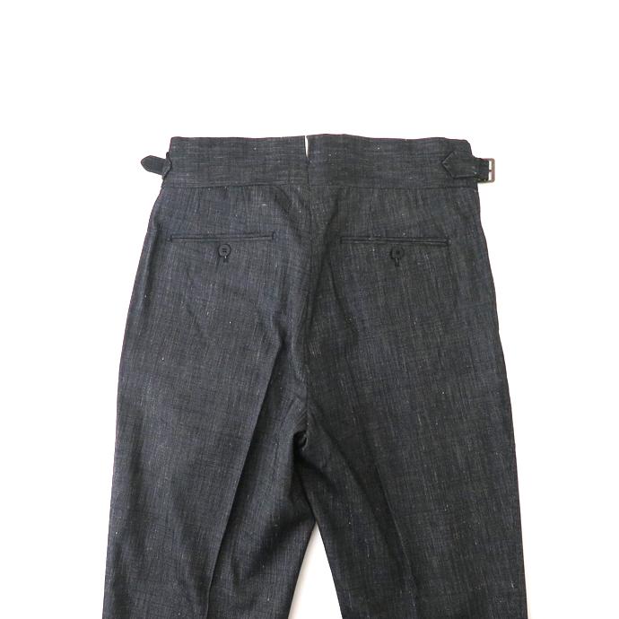 マッシモ・コラード Massimo Corrado ウールリネンコットン/ベルトレストラウザーズ イタリア製 ブラック mac520205 |  | 07