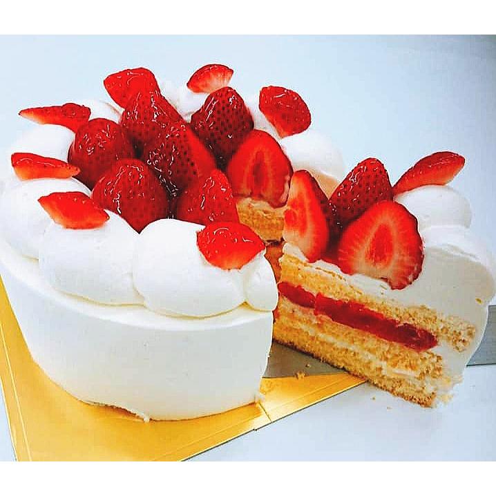 苺 デコレーション ケーキ 6号 直径18センチ 美味しい ランキング Itigodeko6 ロリアン洋菓子店ヤフーショップ 通販 Yahoo ショッピング
