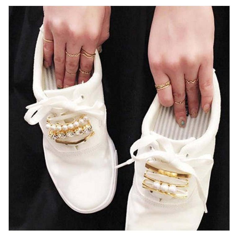 希少 新品 MLB ロゴスニーカーシューズ紐アクセサリーピンセット