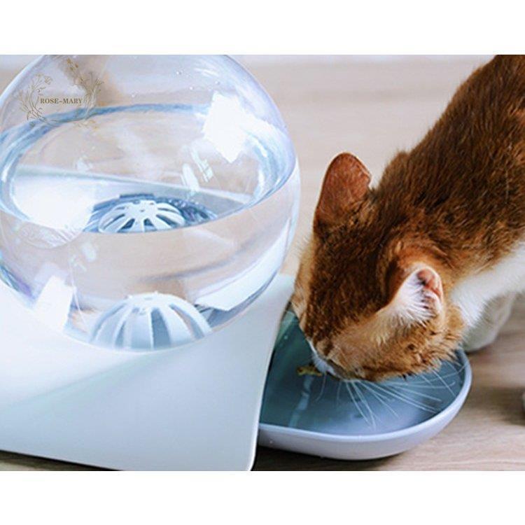 限定モデル 猫犬用 自動給水器 ペットボトル ペット 給水タンク ペット用品 給餌器 食器 水飲み フードキーパー 自動補給 旅行 外出 ペットグッズ Neotextreview Com