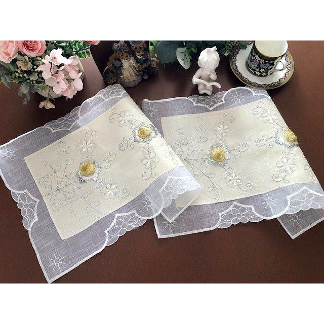 2枚セット 30X42cm 立体感のある刺繍 ランチョンマット 上品で超