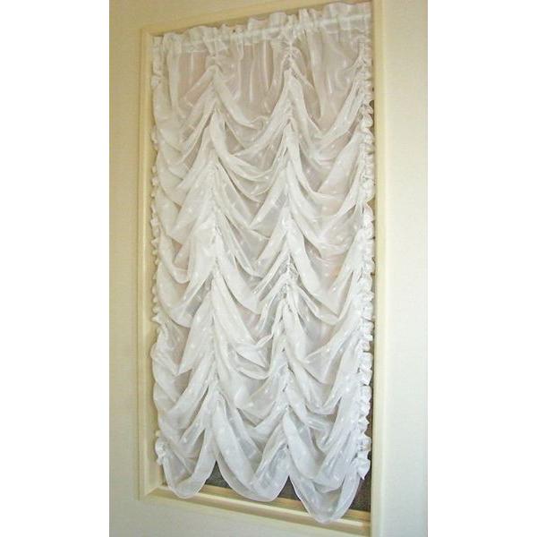 縦長小窓のレースカーテン 突っ張り棒用 シャイニー 窓枠内ヨコ61 70ｃｍまで タテ121 130ｃｍまで おしゃれ かわいい 姫系 北欧 Oncampusart Co Uk