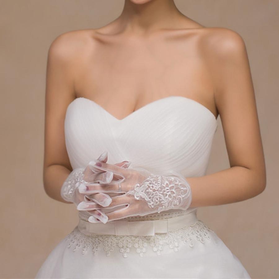 ウェディンググローブ ドレスグローブ ショートグローブ ドレス手袋 ショート フルフィンガー 刺繍 レース 結婚式 教会挙式 披露宴 ドレス 花嫁 |  | 01