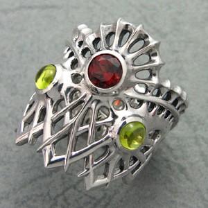 牙狼 Garo 魔戒ノ花 マ号ユリ型魔導具 マユリ 劇中使用 降臨 リング ガロシルバーグロサリー 一馬 ガーネット ペリドット シルバー925 正規品 Kzm 0570 Myu Kzm 0570 Myu 時計とアクセサリー ロシエ 通販 Yahoo ショッピング
