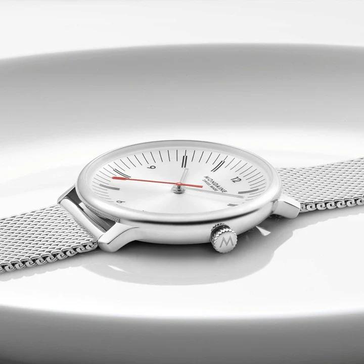 腕時計スタンド純白のムケオムントル スイスセット essence（MONDAINE） モンディーン Mondaine ドッピオ DOPPIO 33mm