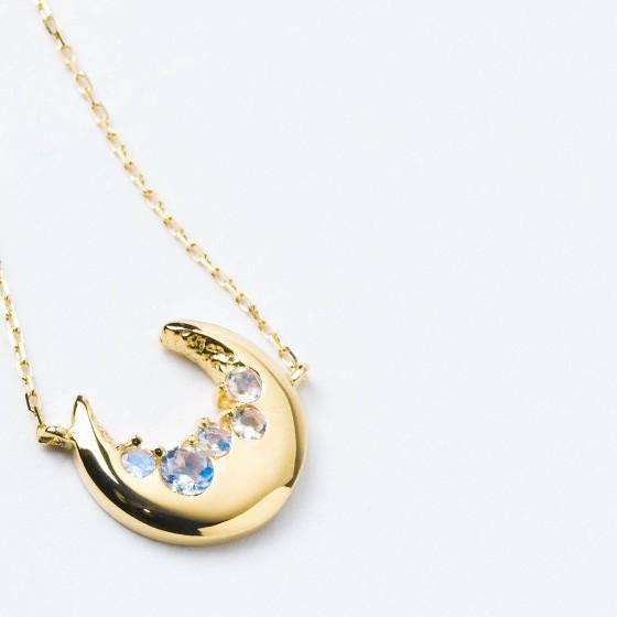 三日月 ネックレス レディース ゴールド 18金 K18 18k ロイヤルブルームーンストーン 30代 40代 シンプル 人気 ブランド Nm07 K18 ロッソエブルージュエリー 通販 Yahoo ショッピング