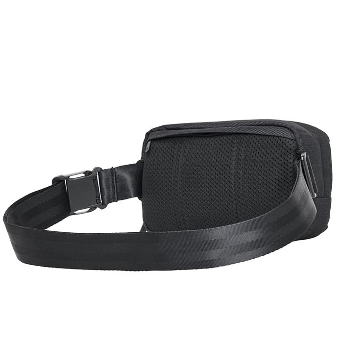 INCASE/インケース バッグ メンズ/レディース Crosstown Sling (クロスタウンスリング) INCO400800-BLK_5