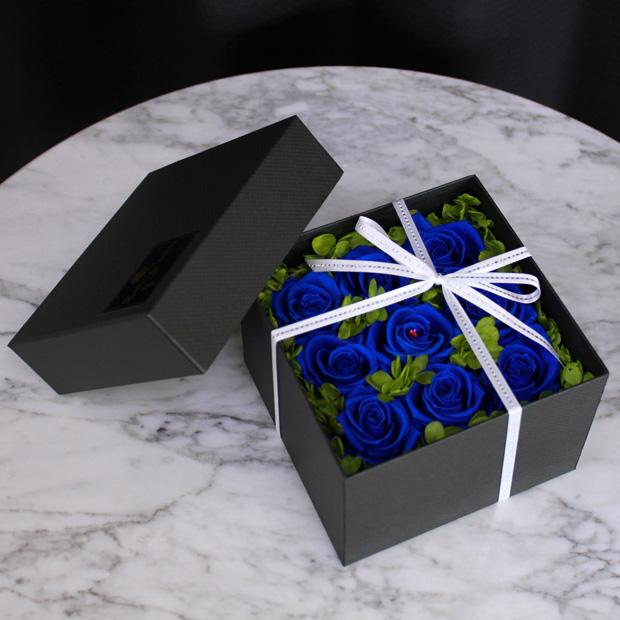 フラワーボックス 9輪の薔薇と紫陽花 プリザーブドフラワー 誕生日プレゼント 結婚 記念日 還暦 お祝い プロポーズ 薔薇 9輪 贈り物 枯れない花 箱入り 花 |  | 14