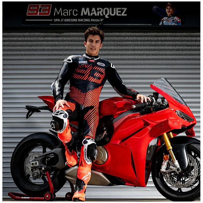 アルパインスターズ Alpinestars 2220825 Supertech R Vented アルパインスターズ Alpinestars 2220825 Supertech R Vented