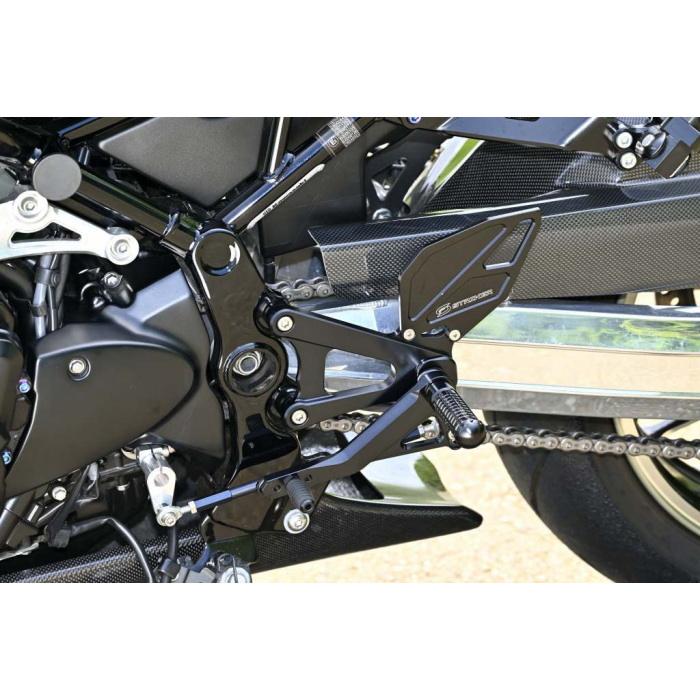 STRIKER SS-FT2158B ストライカー Z900RS/CAFE (-'23) FORTI STRIKER SS-FT2158B ストライカー Z900RS/CAFE (-'23) FORTI