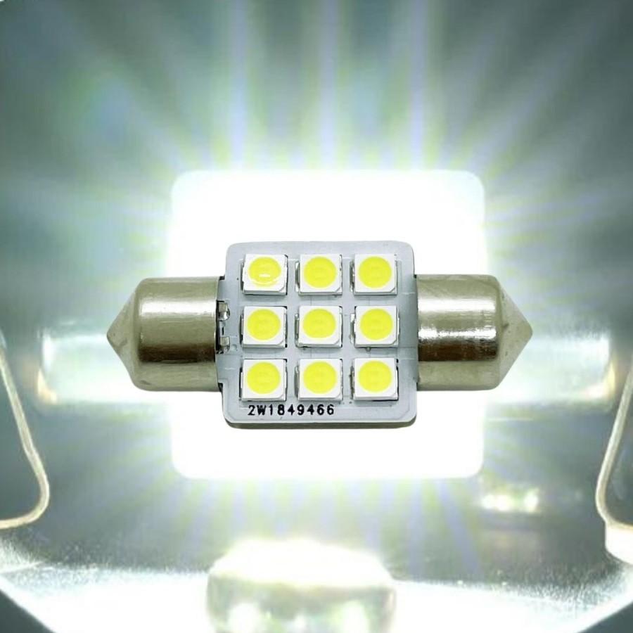 ストロボ内蔵 マクラ球 31mm ホワイト 12V/24V共用(T10×31mm) トラック