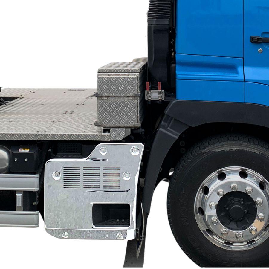 日野17 プロフィア トレーラー ヘッド用 メッキ マフラー カバー おまけ付き 日野 17プロフィア トレーラーヘッド用 メッキ マフラーカバー メッキ