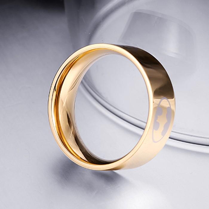 リング 指輪 メンズ ステンレス バットマンデザインリング おしゃれなファッションリング batman コウモリ 三色展開 ゴールド 316Lサージカルステンレス |  | 05