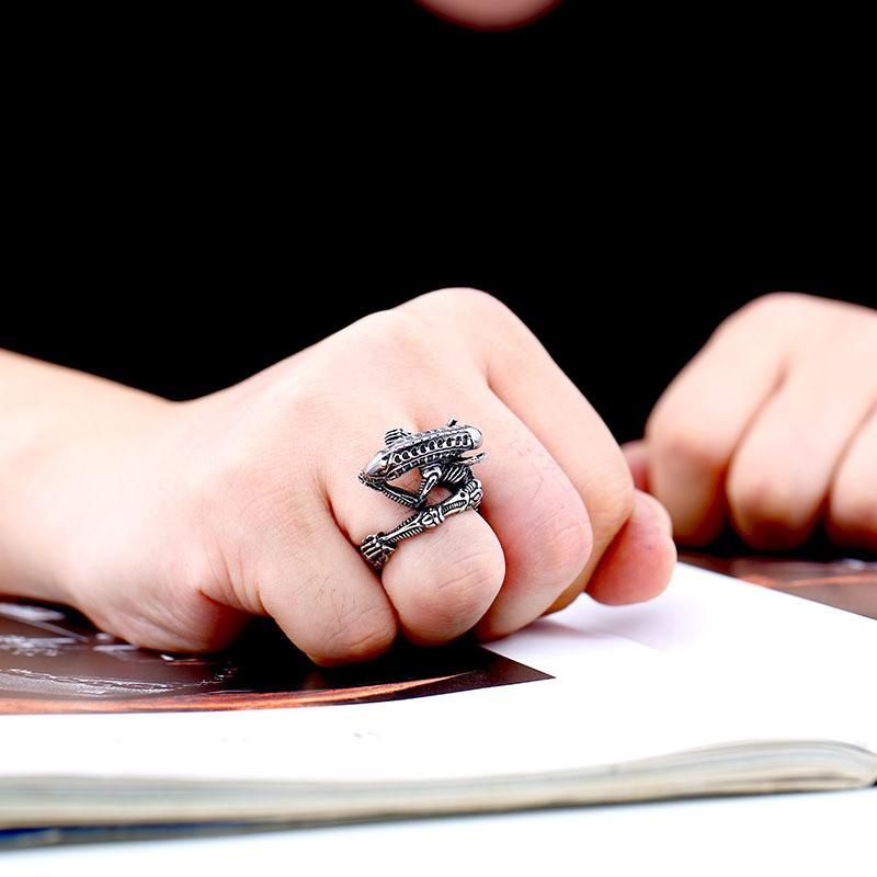 リング 指輪 メンズ ステンレス エイリアン サージカルステンレス ステンレスリング エイリアン 宇宙人 ユニーク ホラー シルバー アクセサリー |  | 04