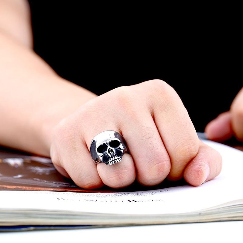リング 指輪 メンズ ステンレス サージカルステンレス ステンレスリング 幅広 髑髏 スカル ワイド パンク ユニセックス プレゼント パンク |  | 02