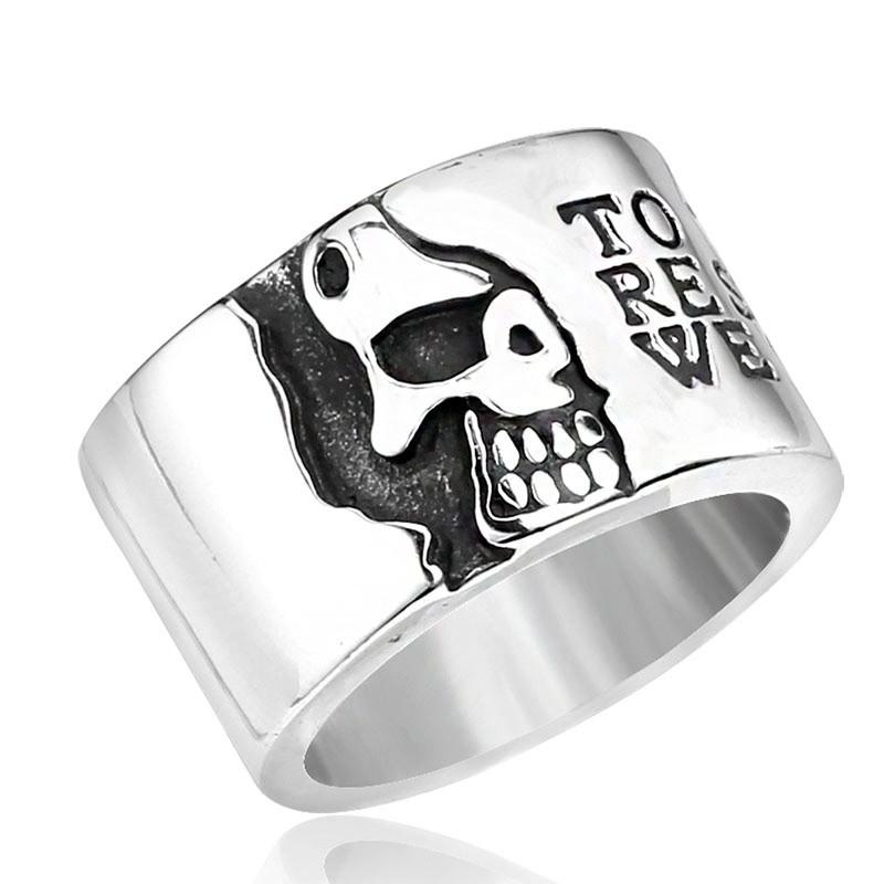 リング 指輪 メンズ ステンレス サージカルステンレス ハーフ 半分 スカル 髑髏 ガイコツ ドクロ 英字 シンプル アクセサリー プレゼント シルバー | 