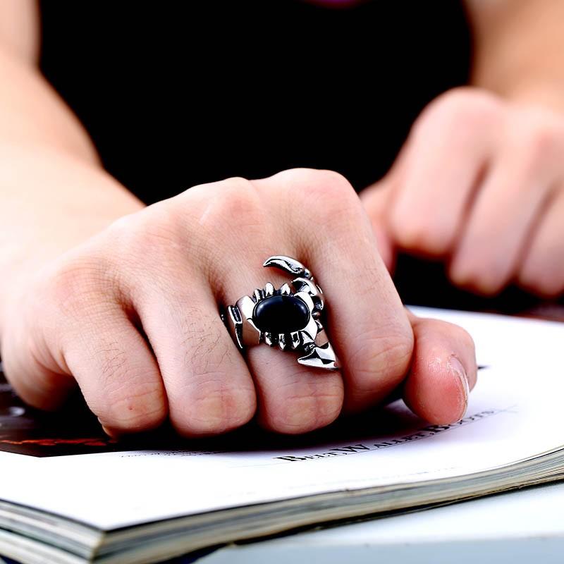 リング 指輪 メンズ ステンレス ストーンスコーピオンリング サージカルステンレス スコーピオン サソリ ストーン 立体 ユニーク ユニセックス プレゼント |  | 05