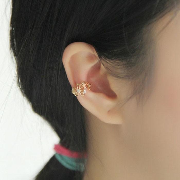 フラワー　イヤーカフ　ピアス 5183785d61fe5eea95a2fd941ab27a