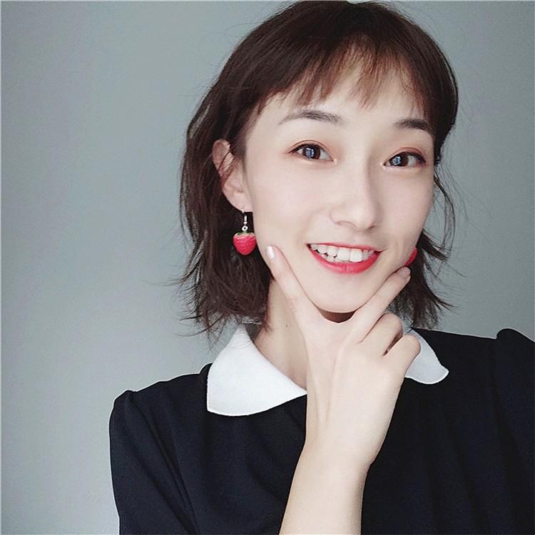 イヤリング イチゴ 苺 花 ハンドメイド クレイ 粘土 レジン イヤーカフ ノンホール ポップ 可愛い ガーリー カジュアル コスプレ ハロウィン パーティ ギフト |  | 02