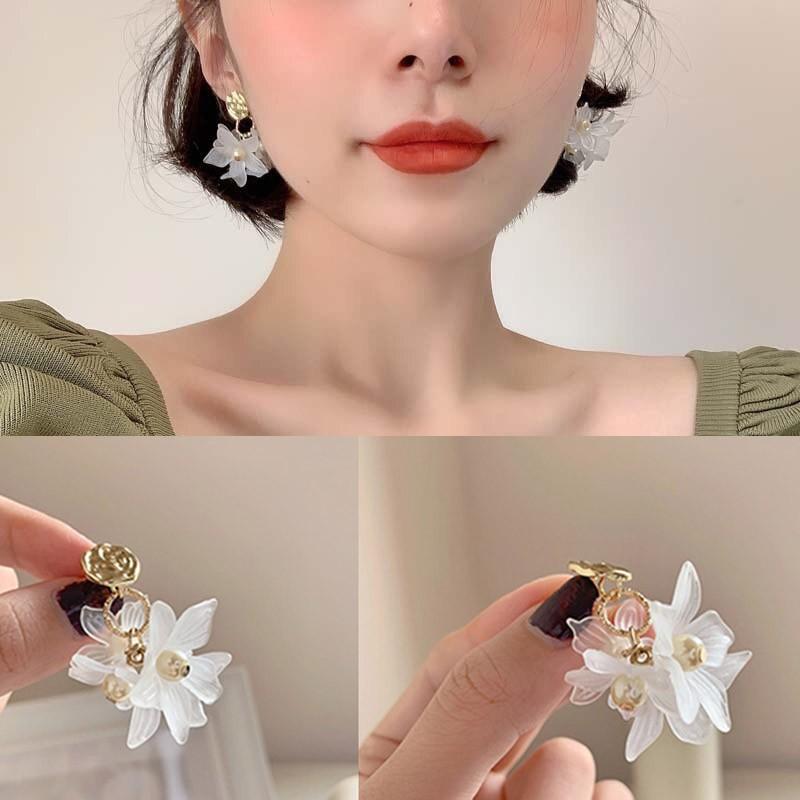 フラワー イヤリング 花 ホワイト 白 イヤーカフ イヤークリップ