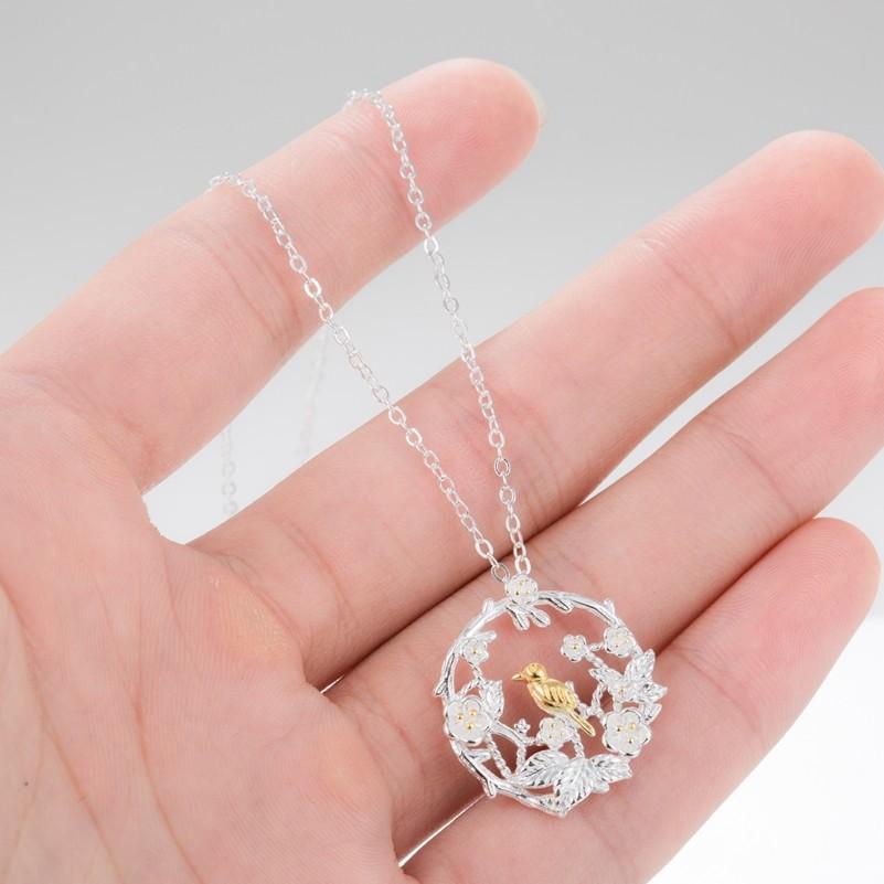 鳥 ネックレス ペンダント 花 フラワー リース バード 小鳥 インコ ガーリー チョーカー チェーン エレガント ファッション レディース パーティ ヴィンテージ |  | 05