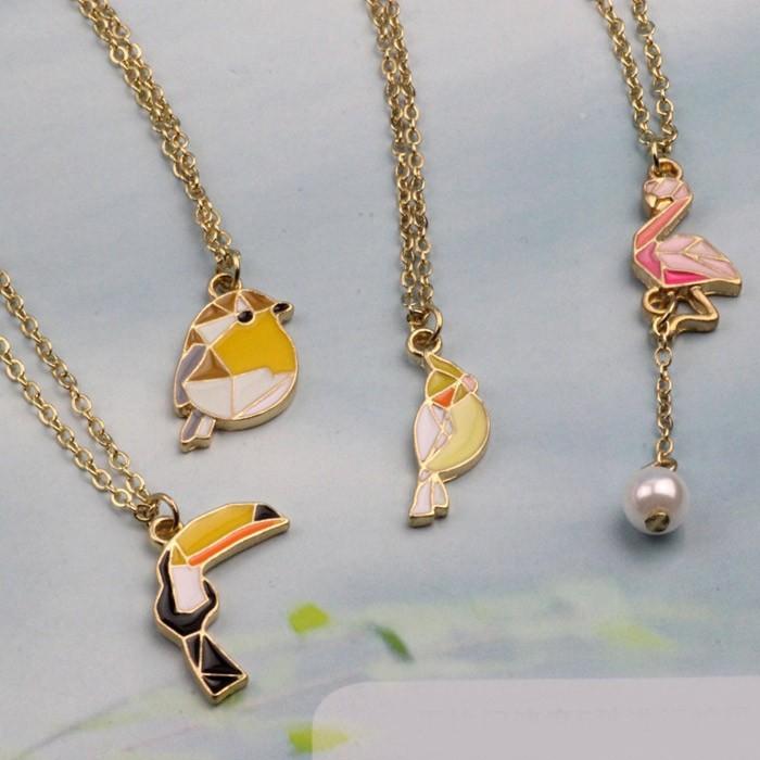 ネックレス ステンドグラス フラミンゴ オニオオハシ オカメインコ スズメ レディース 鳥 チョーカー ネックレス エレガント ガーリー 可愛い 小鳥 ギフト |  | 02