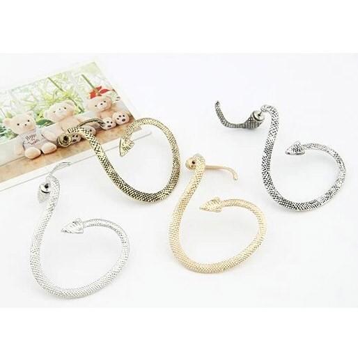 スネーク イヤーカフ 蛇 イヤーラップ ピアス ハロウィン V系 ロック