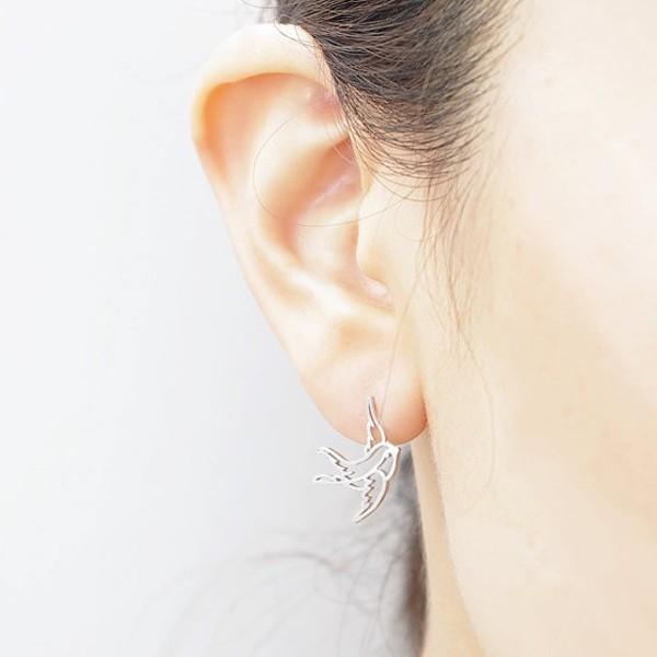 スズメ ツバメ ピアス 透かし ステンレス スタッドピアス 鳥  雀 すずめ シルバー ゴールド 鳥 鳥雑貨 インコ オウム アクセサリー 和物 和風 浴衣 レディース |  | 01