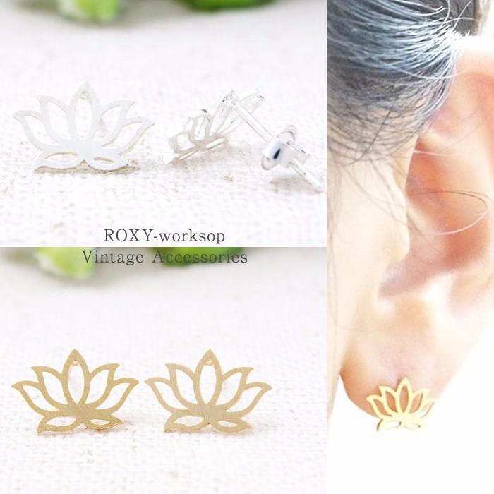 ロータス スタッド ピアス シンプル ハス 蓮 植物 花 レディース 可愛い ビンテージ アクセサリー スチームパンク アクセ シンプル シルバー ゴールド ギフト | 